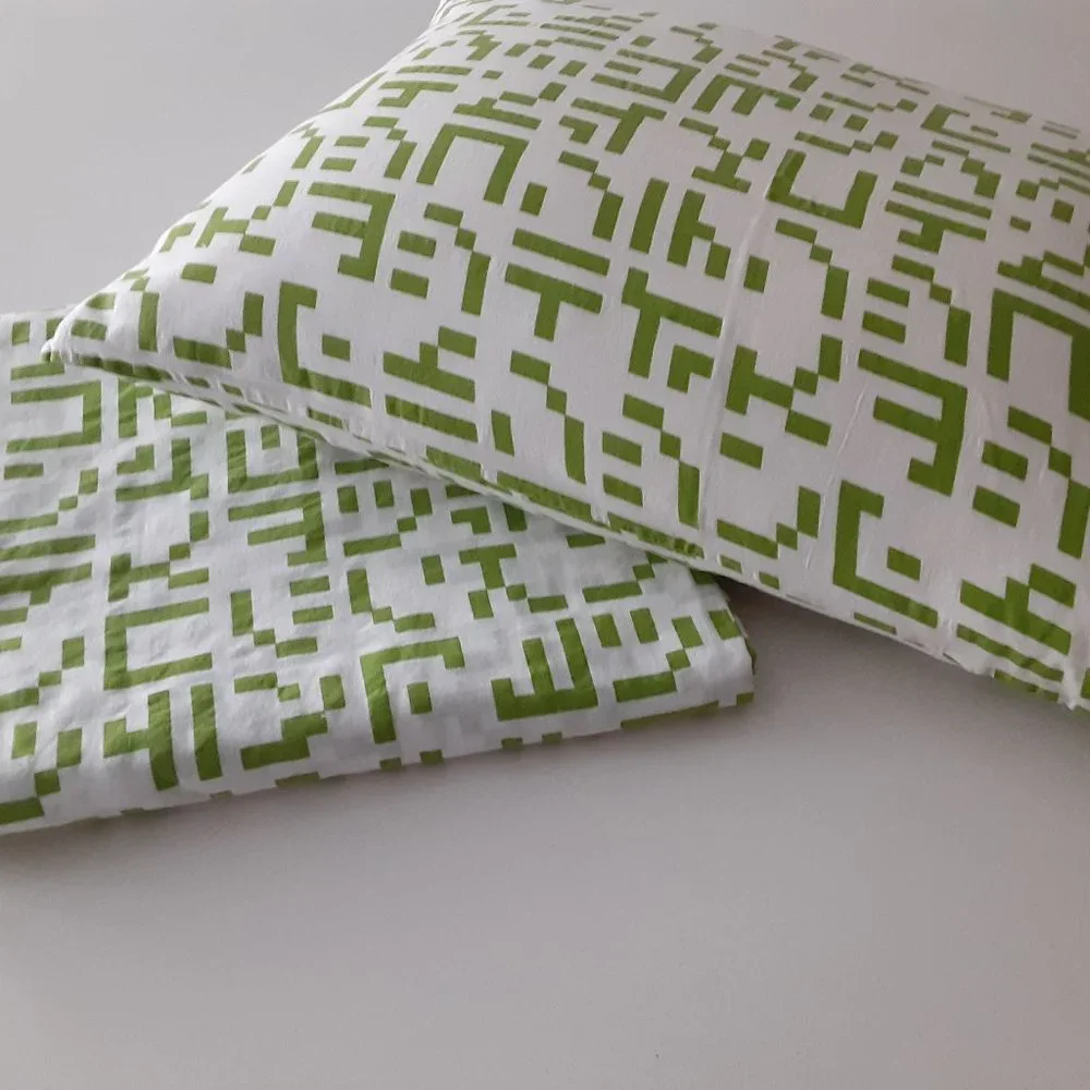 COLLEGE Twin Comforter Cover set (2) piece + FREE (2) pc twin s…